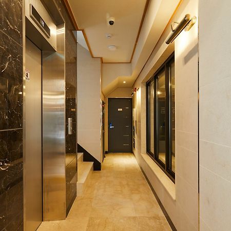 Red Stone Guesthouse سيول المظهر الخارجي الصورة