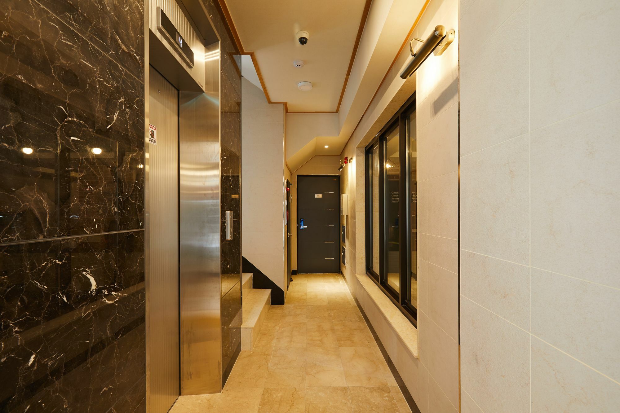 Red Stone Guesthouse سيول المظهر الخارجي الصورة